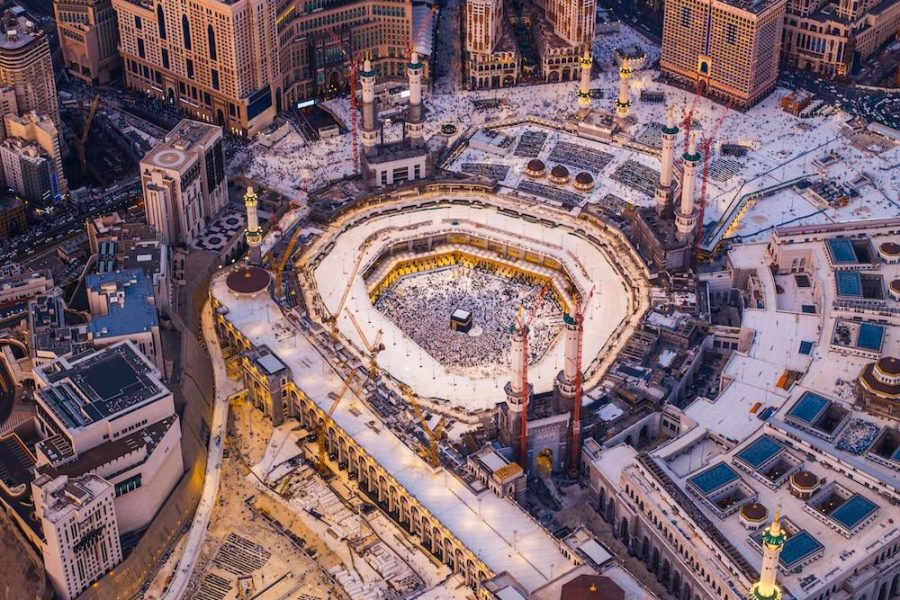 aerial-view-of-pilgrims-at-the-kaaba-in-the-grand-2025-06-06-02-27-26-utc.jpeg